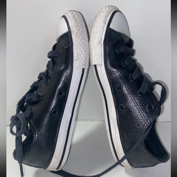Sz 1 YOUTH CONVERSE SNEAKERS PEBBLE LEATHER BLACK COLOR - Picture 2 of 6